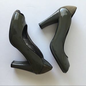 Adrienne Vittadini| Grey heels| Size:11